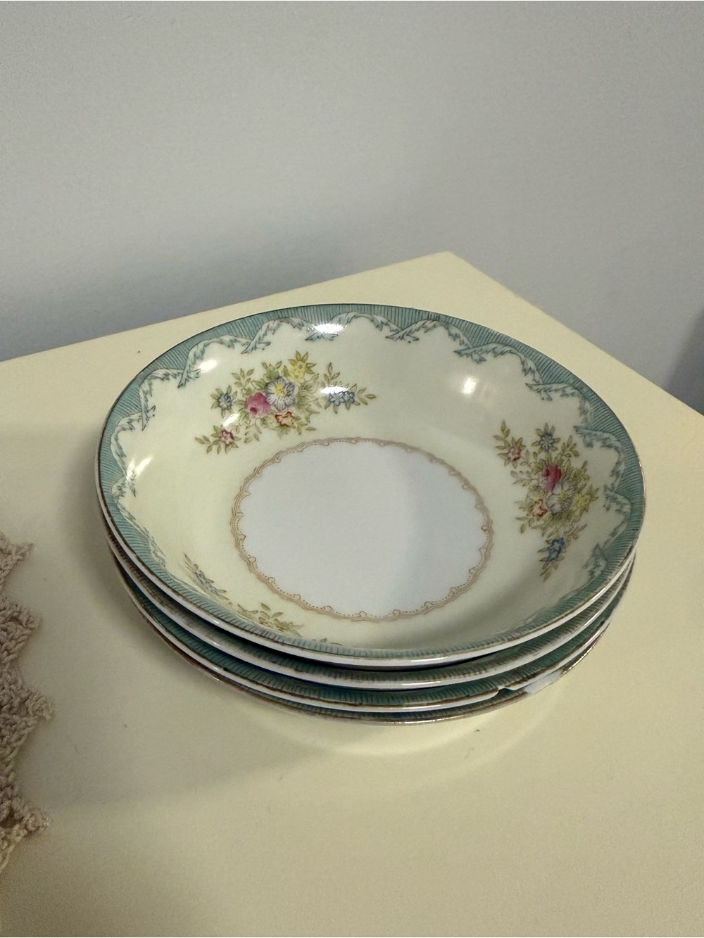 Cream and Green Floral Soup Bowls with Gold Trim (Set of 4)